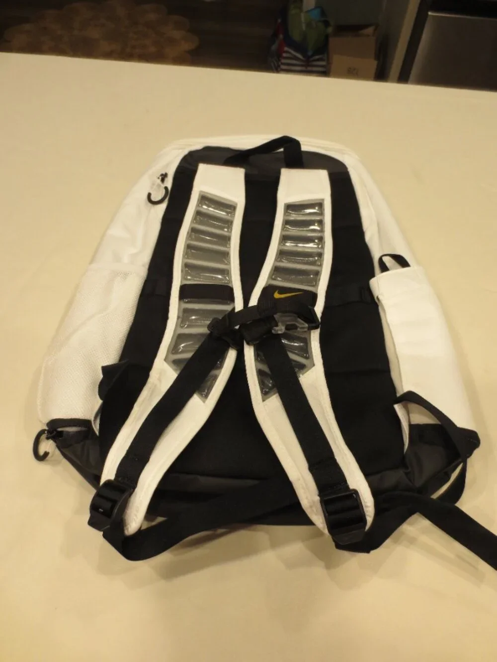 Nike Hoops Elite Basketball Backpack 32L White - Sports School Bag - New w/ Tag